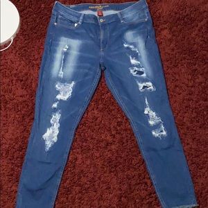 Arizona ripped jeans